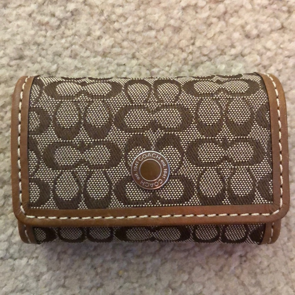 Coach Contact Case